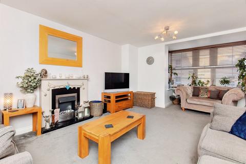 5 bedroom detached house for sale, Lydden Close, Burton Latimer, Kettering