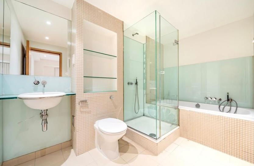 106 devonport 3 09.03 .png