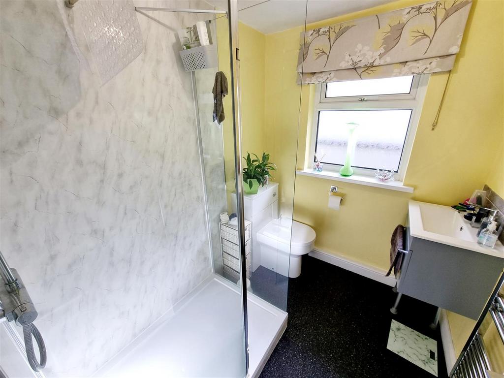 Shower room.jpg
