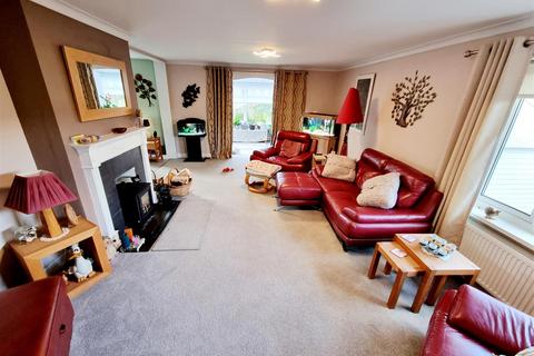 3 bedroom detached bungalow for sale, Homefield Park, Bodmin