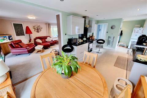 3 bedroom detached bungalow for sale, Homefield Park, Bodmin