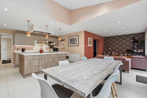 4 bedroom link detached house for sale, Drovers Way, Seer Green, HP9
