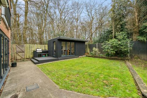 4 bedroom link detached house for sale, Drovers Way, Seer Green, HP9
