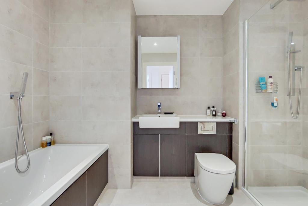 5 Bathroom-1
