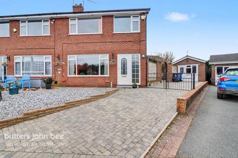 3 bedroom semi-detached house for sale, Reynards Rise, MARKET DRAYTON