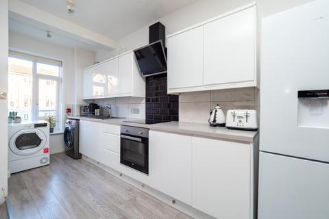 undefined, Egmont Road, Surrey SM2
