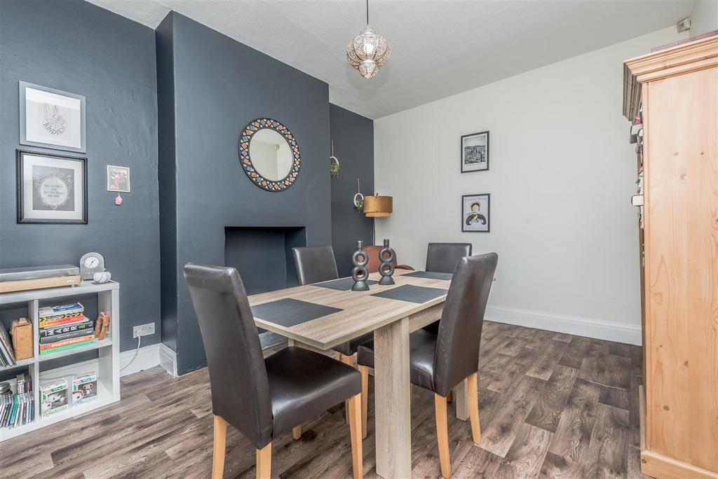Dining Room: