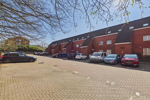 undefined, Netteswell Orchard, Harlow CM20