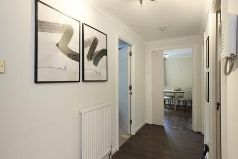 2 bedroom flat to rent, Brompton Park Crescent, SW6