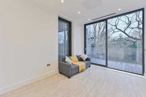 26 Gwynne Road, LONDON SW11