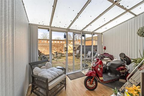 3 bedroom terraced house for sale, Carrswood Road, Manchester