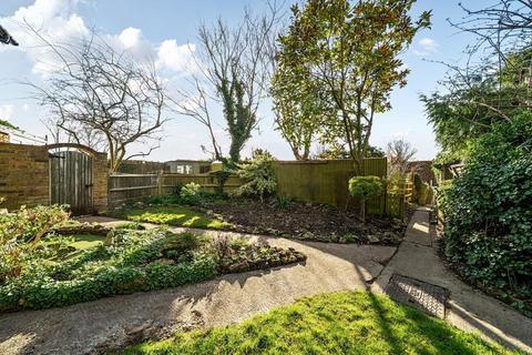 2 bedroom detached house for sale, Chearsley, Buckinghamshire