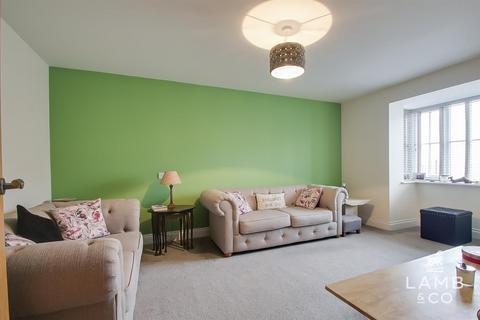 3 bedroom terraced house for sale, Kirby Road, Frinton-On-Sea CO13