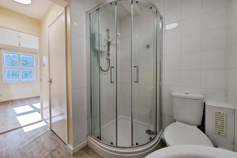 undefined, 188 Millbrook Road East, Southampton SO15