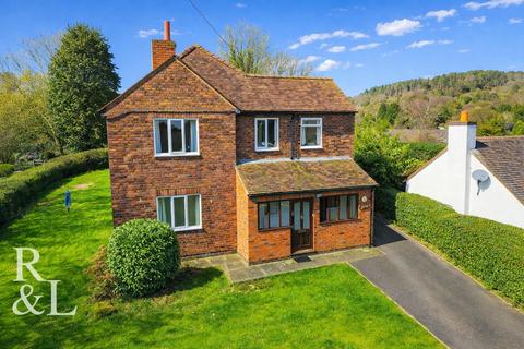 3 bedroom detached house for sale, 39 Hints Road