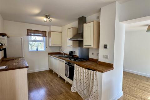 3 bedroom end of terrace house for sale, Loiret Crescent, Malmesbury