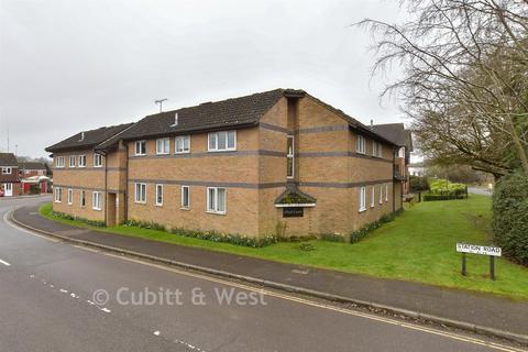 1 bedroom flat for sale, Station Road, Horsham, West Sussex