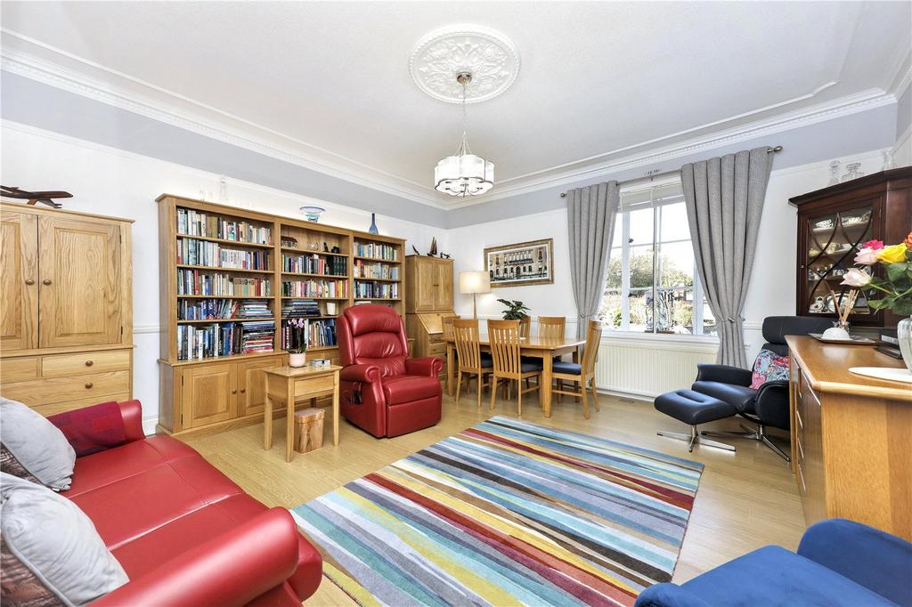 Living/Dining Room