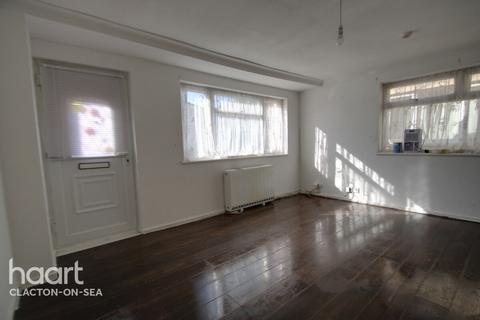 2 bedroom bungalow to rent, Colne Way, CLACTON-ON-SEA