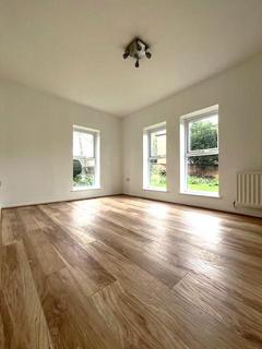 undefined, Flat 6 Beacon house, 123 Worcester Road, Malvern