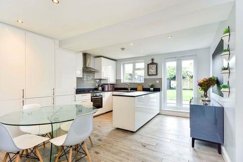 3 bedroom end of terrace house for sale, Loose Road, Kent ME15