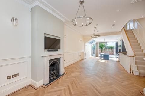 5 bedroom terraced house to rent, Allestree Road, London, SW6