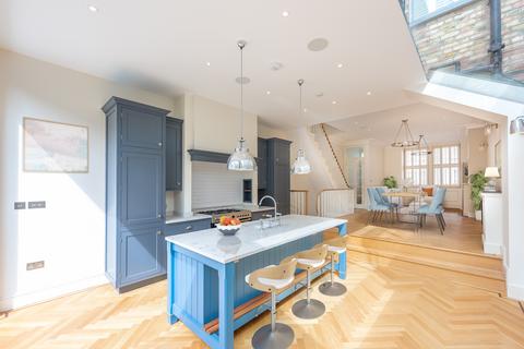 5 bedroom terraced house to rent, Allestree Road, London, SW6