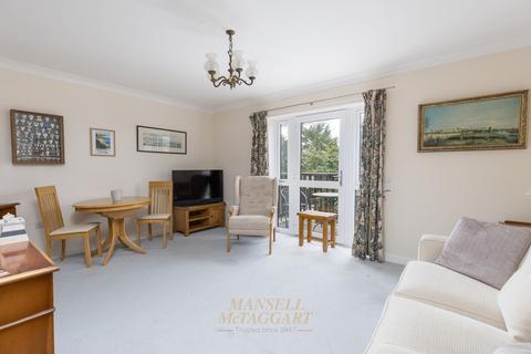 2 bedroom flat for sale, London Road, East Grinstead RH19