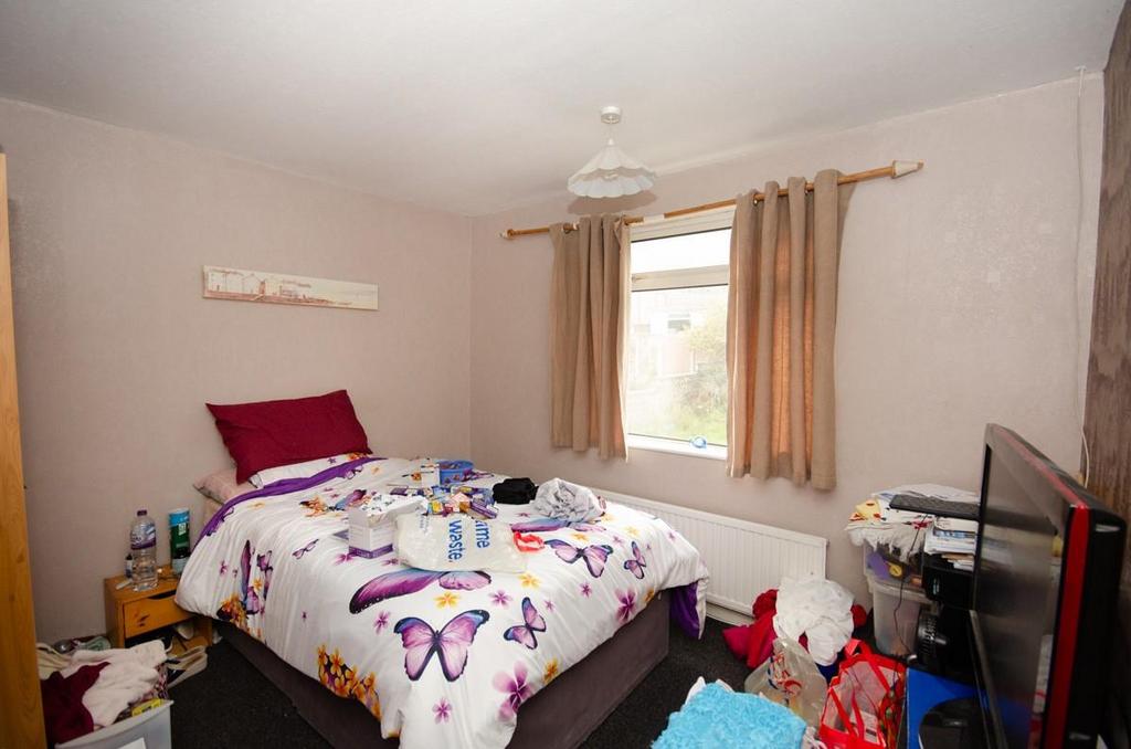 Bedroom 2.jpg