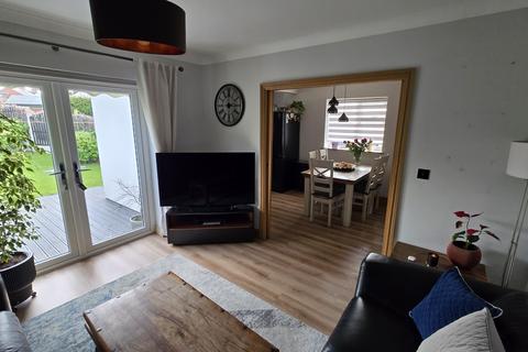 undefined, Newlands Rise, Yeadon LS19