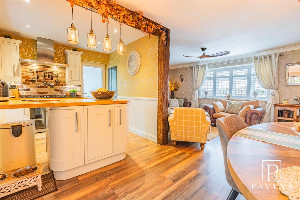 Open plan lounge diner