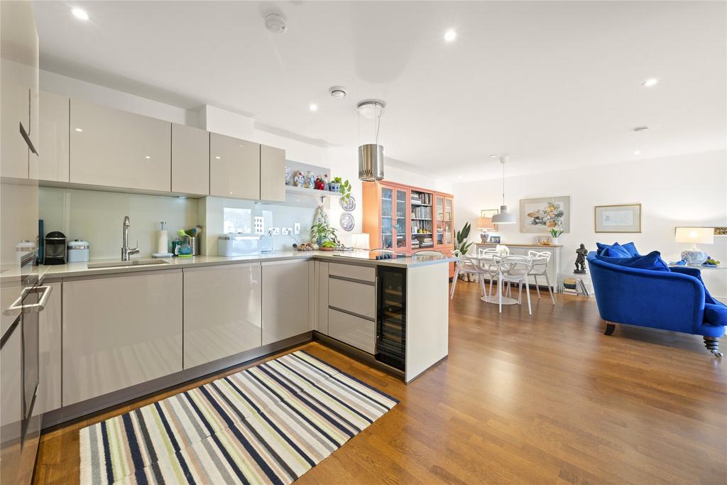 Kitchen/Reception
