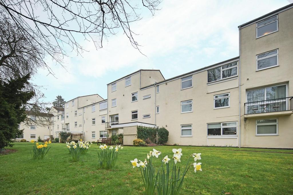 154 Northumberland Court-14.jpg