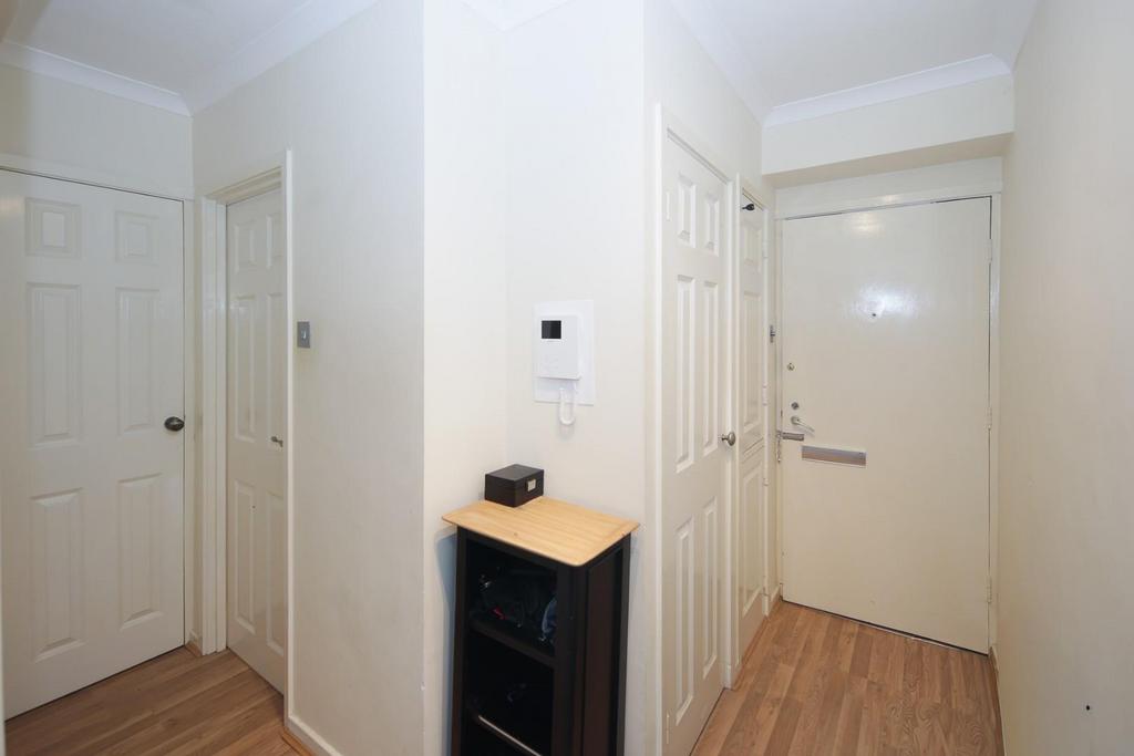 154 Northumberland Court-12.jpg