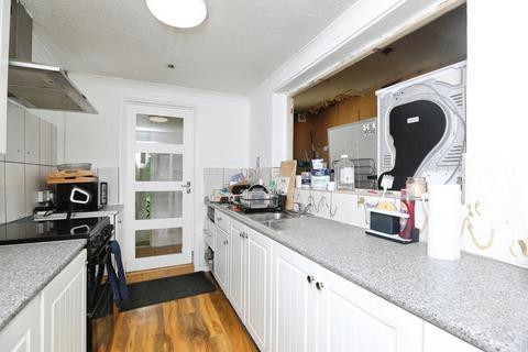 3 bedroom terraced house for sale, Upper Luton Road, Chatham