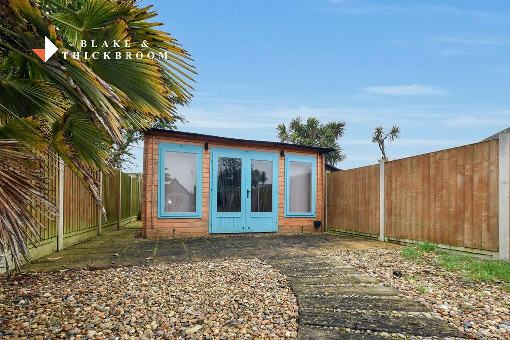 Garden studio