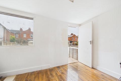 3 bedroom terraced house for sale, Newport Road, Reading, RG1