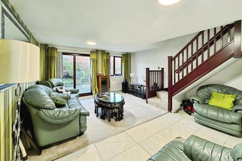 undefined, Heron Drive, Lenton, Nottingham, Nottinghamshire, NG7