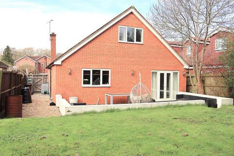 undefined, Hazel Avenue, Farnborough GU14