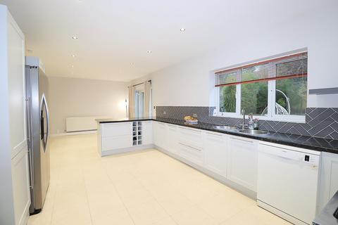 undefined, Hazel Avenue, Farnborough GU14