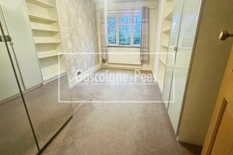 undefined, The Avenue Lansdowne Court, Worcester Park, KT4