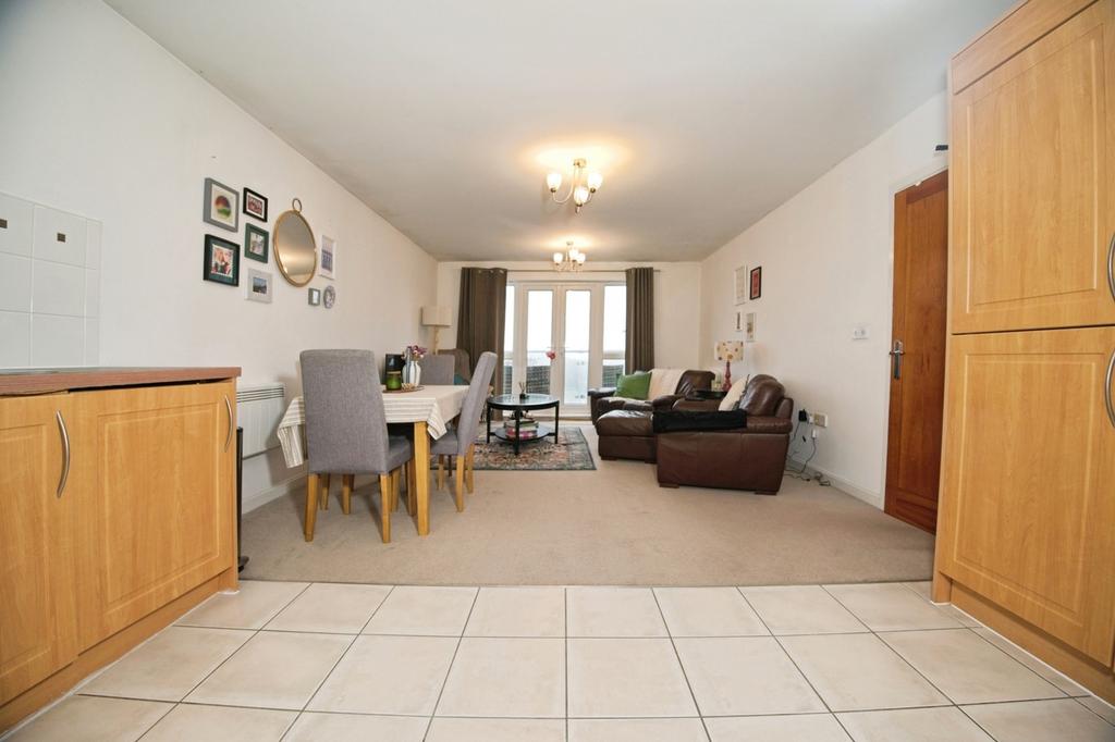 Living/Dining Area