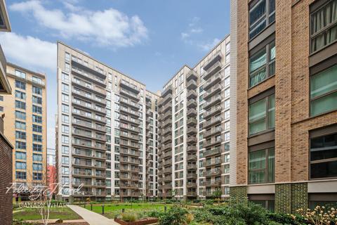 3 bedroom apartment for sale, Alder House, Seagull Lane, London E16