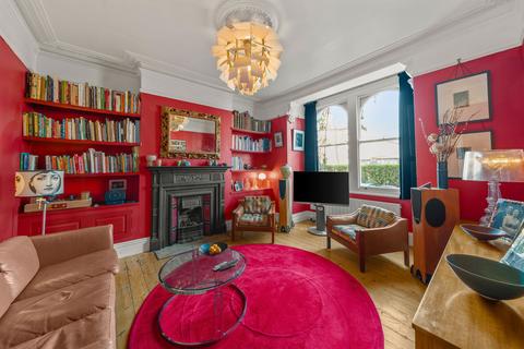 2 bedroom ground floor flat for sale - Linacre Road, NW2