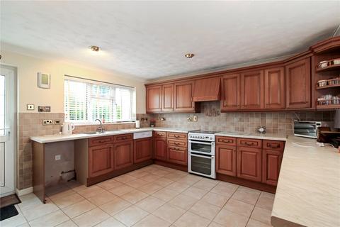 2 bedroom bungalow for sale, Briarwood Drive, Leigh-on-Sea, Essex, SS9