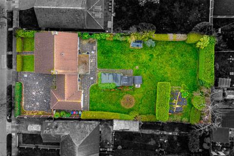 2 bedroom bungalow for sale, Briarwood Drive, Leigh-on-Sea, Essex, SS9