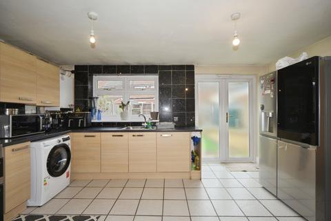 4 bedroom semi-detached house for sale, Meyer Road, Erith DA8