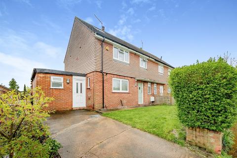 4 bedroom semi-detached house for sale, Southmead, Redhill