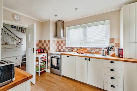 4 bedroom semi-detached house for sale, Southmead, Redhill
