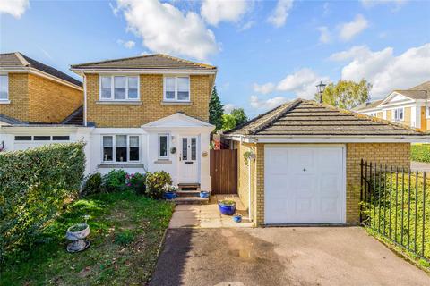 3 bedroom detached house for sale, Simmons Place, Surrey TW18